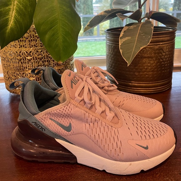 Women’s Nike AirMax 270 Particle Rose Size 9 - Picture 2 of 7